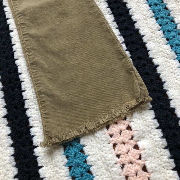 CURRENT/ELLIOTT The Kick crop corduroy flared jean - Picture 4 of 8